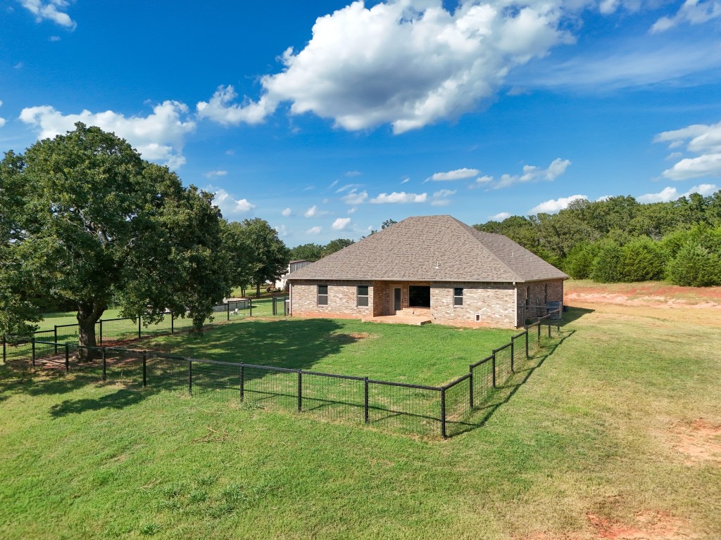 Meeker, Oklahoma 74855, United States, 4 Bedrooms Bedrooms, ,3 BathroomsBathrooms,Residential,Active,194206