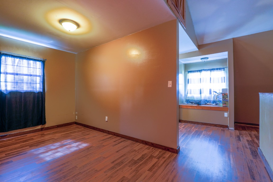 Meeker, Oklahoma 74855, United States, 4 Bedrooms Bedrooms, ,3 BathroomsBathrooms,Residential,Active,194206