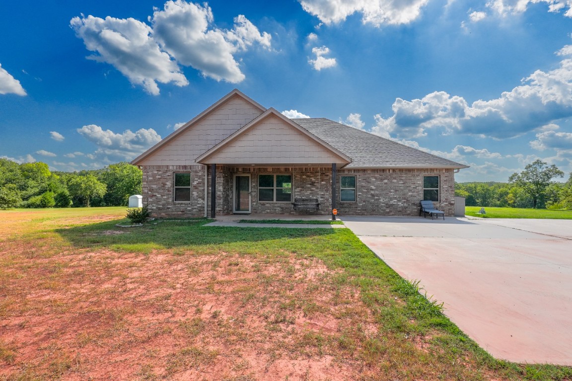 Meeker, Oklahoma 74855, United States, 4 Bedrooms Bedrooms, ,3 BathroomsBathrooms,Residential,Active,194206