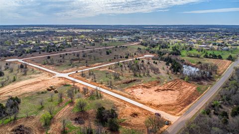 Photo of 2153 Cattle Drive, Guthrie, OK 73044 (MLS # 1167512)