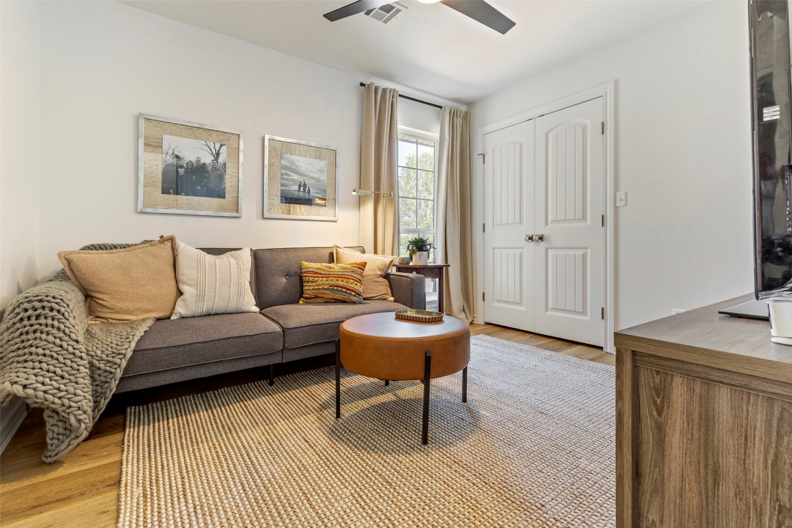 Shawnee, Oklahoma 74801, United States, 4 Bedrooms Bedrooms, ,3 BathroomsBathrooms,Residential,Pending,100572