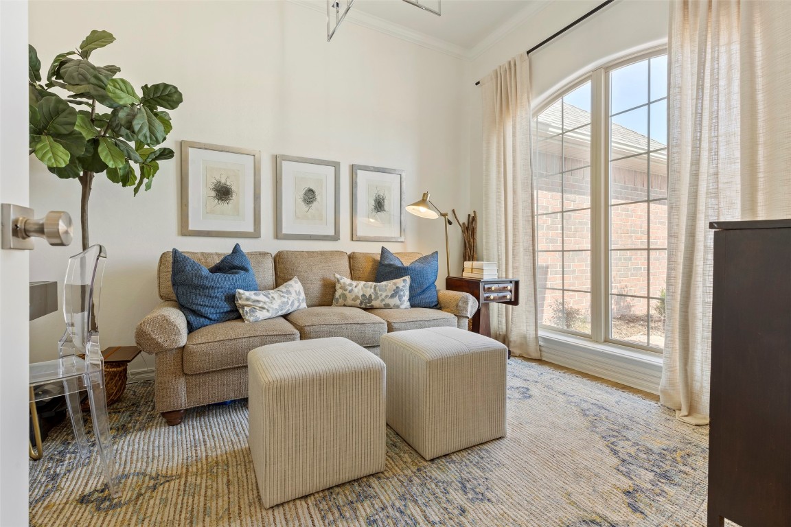 Shawnee, Oklahoma 74801, United States, 4 Bedrooms Bedrooms, ,3 BathroomsBathrooms,Residential,Pending,100572