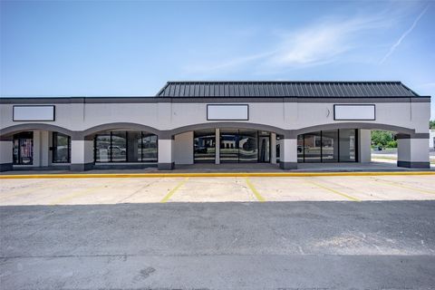 Photo of 1042 N Flood Avenue #1042, Norman, OK 73069 (MLS # 1181654)
