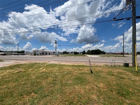 Photo of 1614 S Green Avenue, Purcell, OK 73080 (MLS # 1185435)