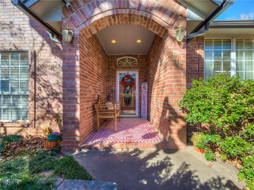 Photo 1 of 32 — 1717 Chaparral Lane, Edmond, OK 73013