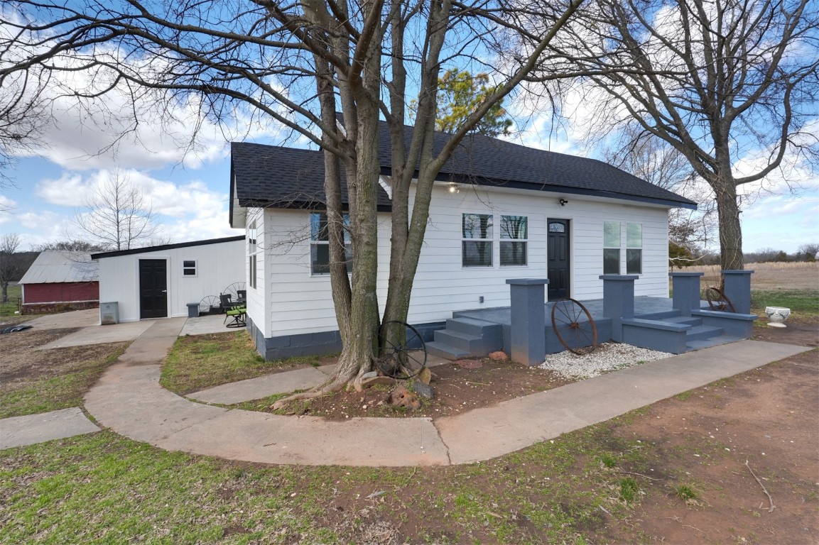 Prague, Oklahoma 74864, United States, 3 Bedrooms Bedrooms, ,3 BathroomsBathrooms,Residential,Pending,83780