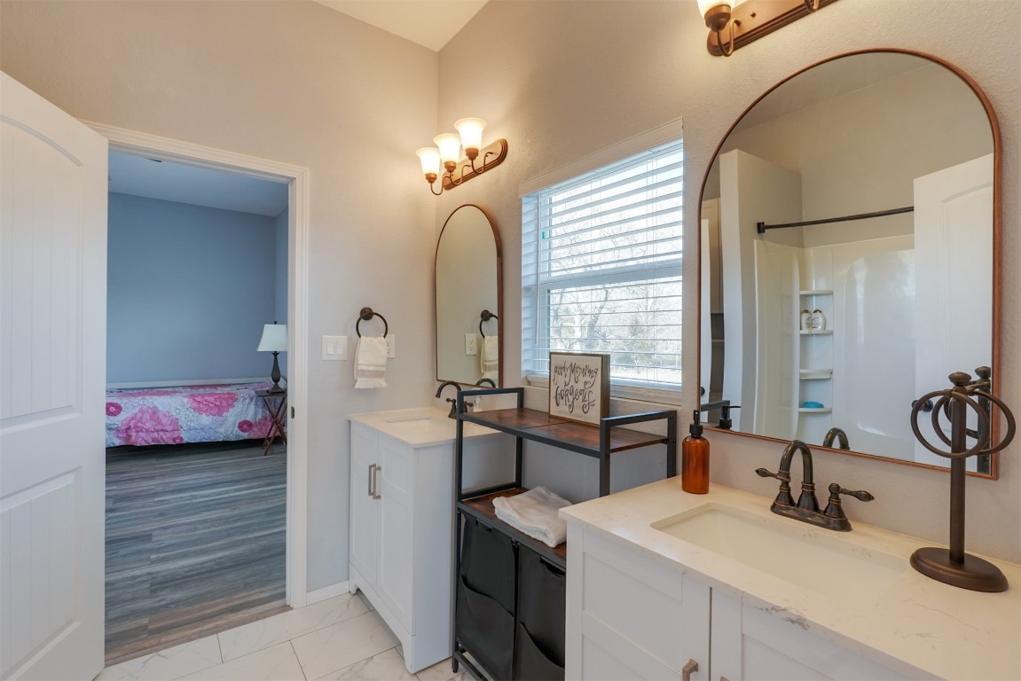 Prague, Oklahoma 74864, United States, 3 Bedrooms Bedrooms, ,3 BathroomsBathrooms,Residential,Pending,83780