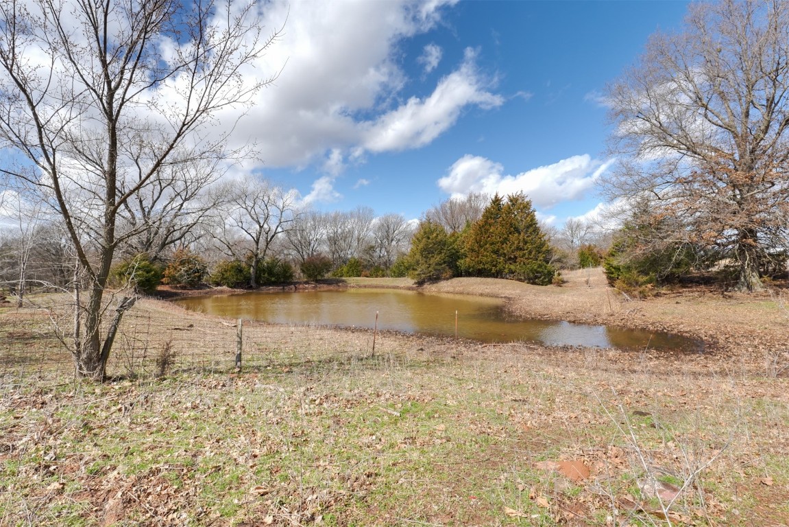 Prague, Oklahoma 74864, United States, 3 Bedrooms Bedrooms, ,3 BathroomsBathrooms,Residential,Pending,83780