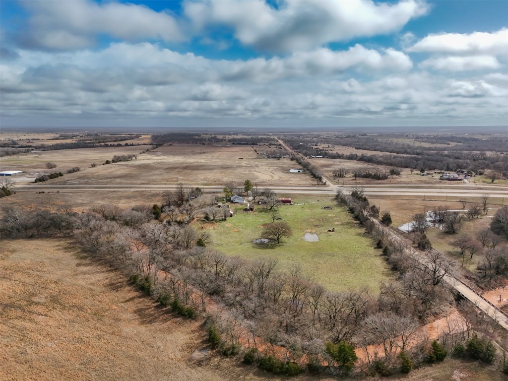 Prague, Oklahoma 74864, United States, 3 Bedrooms Bedrooms, ,3 BathroomsBathrooms,Residential,Pending,83780