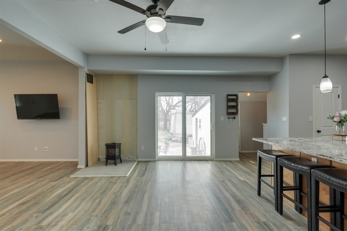 Prague, Oklahoma 74864, United States, 3 Bedrooms Bedrooms, ,3 BathroomsBathrooms,Residential,Pending,83780