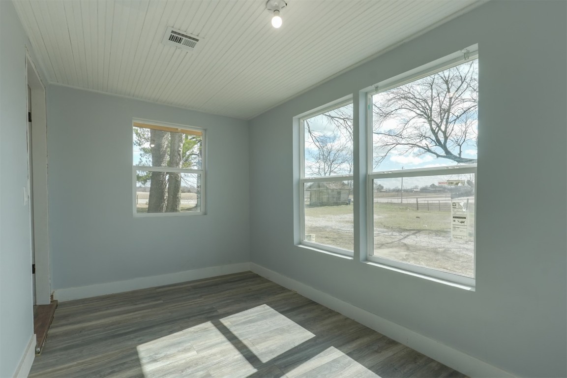 Prague, Oklahoma 74864, United States, 3 Bedrooms Bedrooms, ,3 BathroomsBathrooms,Residential,Pending,83780