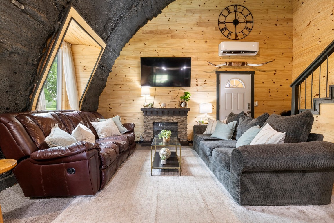 Shawnee, Oklahoma 74801, United States, 2 Bedrooms Bedrooms, ,2 BathroomsBathrooms,Residential,Pending,118681