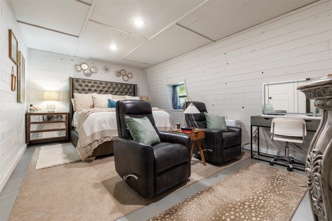 Shawnee, Oklahoma 74801, United States, 2 Bedrooms Bedrooms, ,2 BathroomsBathrooms,Residential,Pending,118681