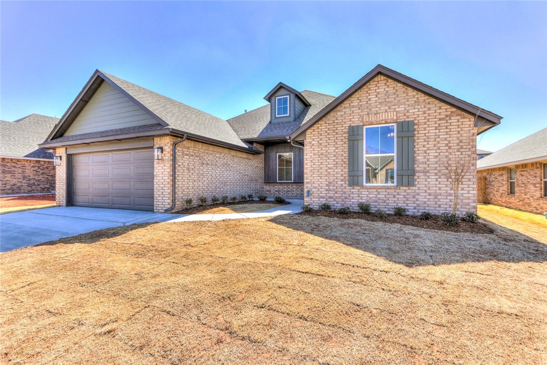Photo 1 of 35 — 9904 NW 143rd Street, Yukon, OK 73099