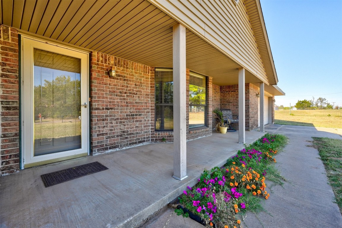 Shawnee, Oklahoma 74801, United States, 5 Bedrooms Bedrooms, ,3 BathroomsBathrooms,Residential,Active,36829