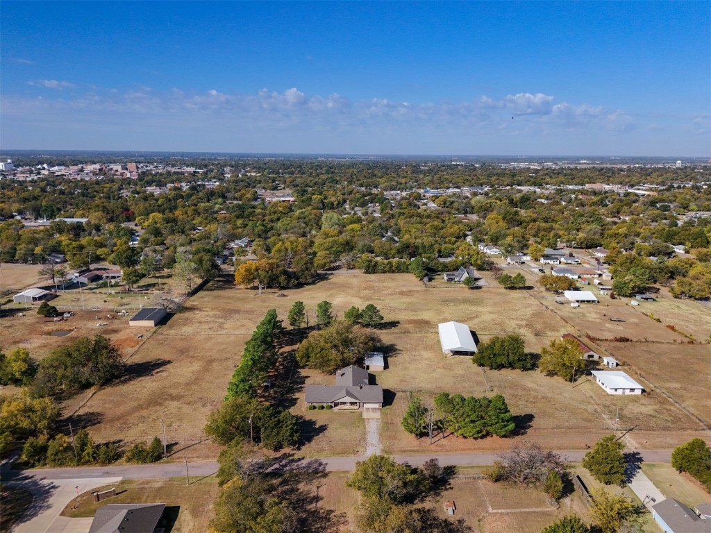 Shawnee, Oklahoma 74801, United States, 5 Bedrooms Bedrooms, ,3 BathroomsBathrooms,Residential,Active,36829