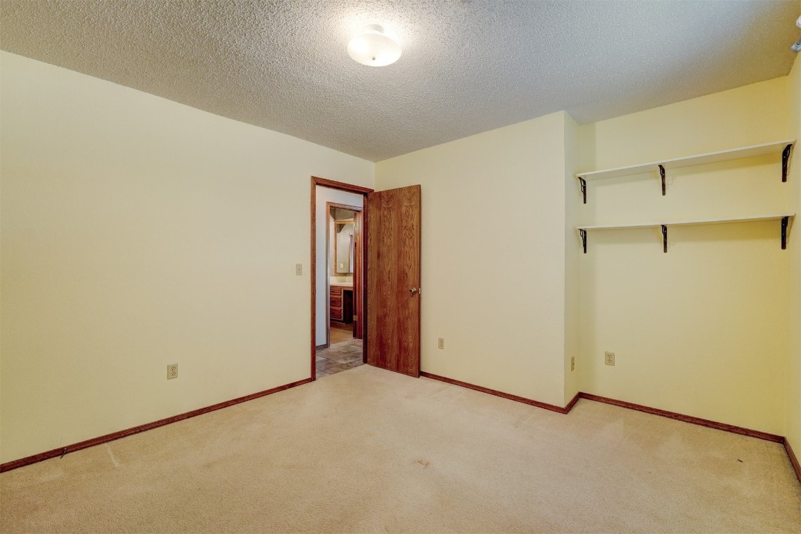 Shawnee, Oklahoma 74801, United States, 5 Bedrooms Bedrooms, ,3 BathroomsBathrooms,Residential,Active,36829