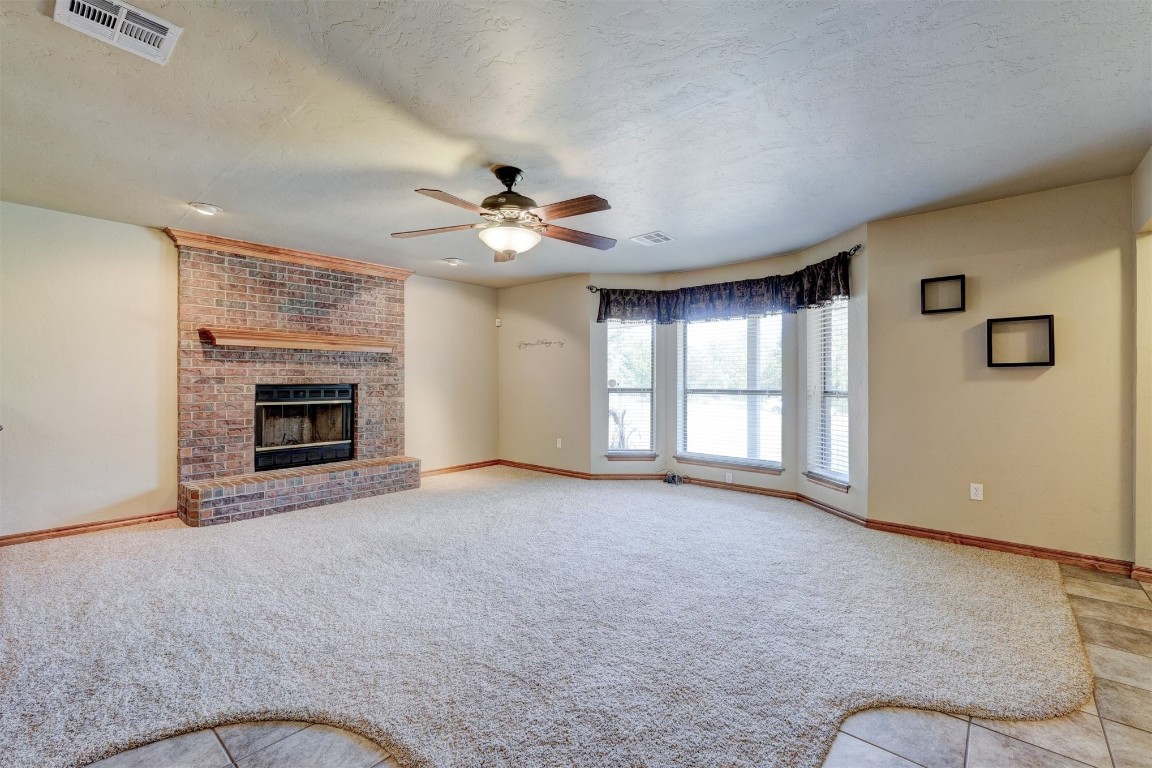 Shawnee, Oklahoma 74801, United States, 5 Bedrooms Bedrooms, ,3 BathroomsBathrooms,Residential,Active,36829