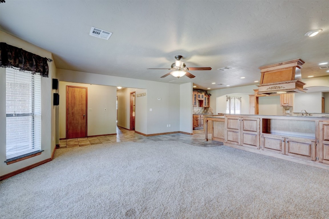 Shawnee, Oklahoma 74801, United States, 5 Bedrooms Bedrooms, ,3 BathroomsBathrooms,Residential,Active,36829