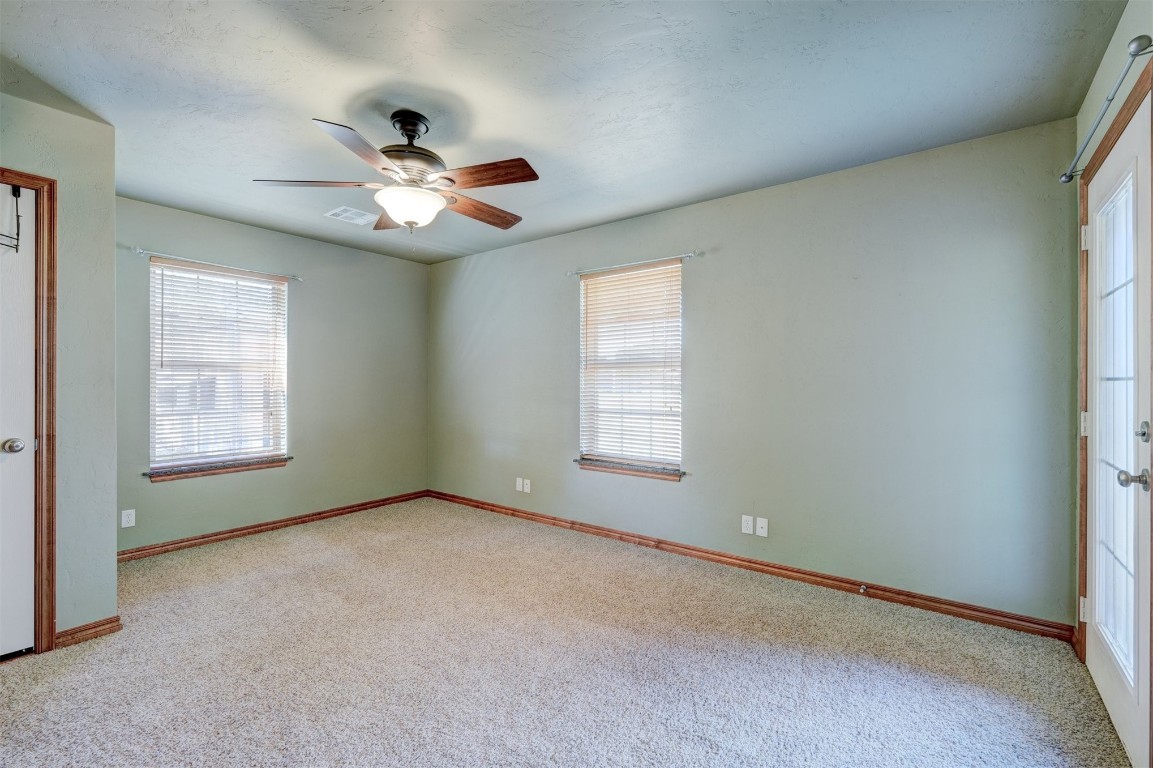 Shawnee, Oklahoma 74801, United States, 5 Bedrooms Bedrooms, ,3 BathroomsBathrooms,Residential,Active,36829