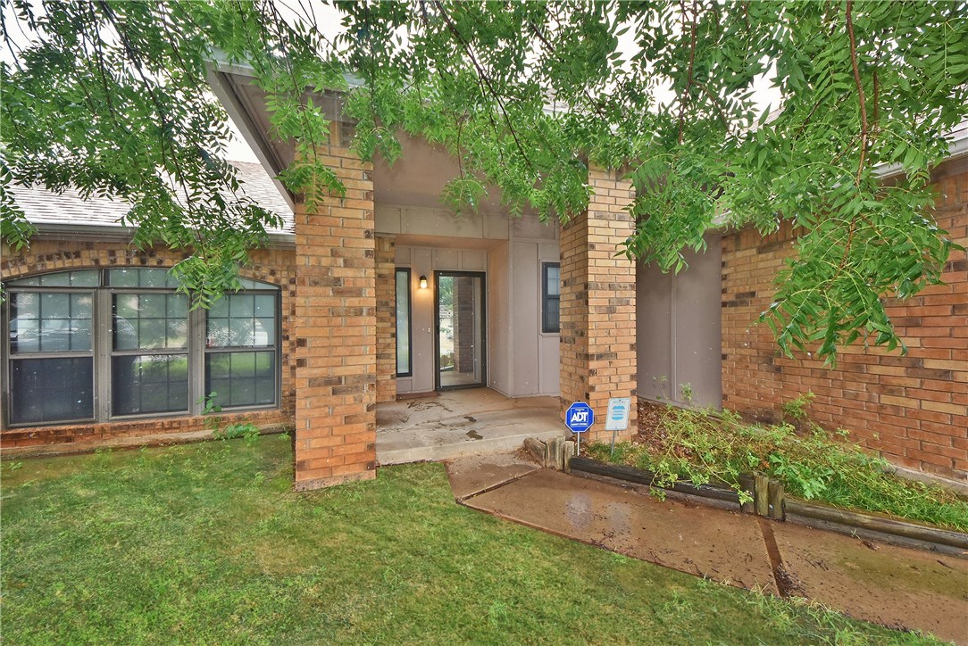 Photo 1 of 17 — 604 Harvest Trail, Yukon, OK 73099