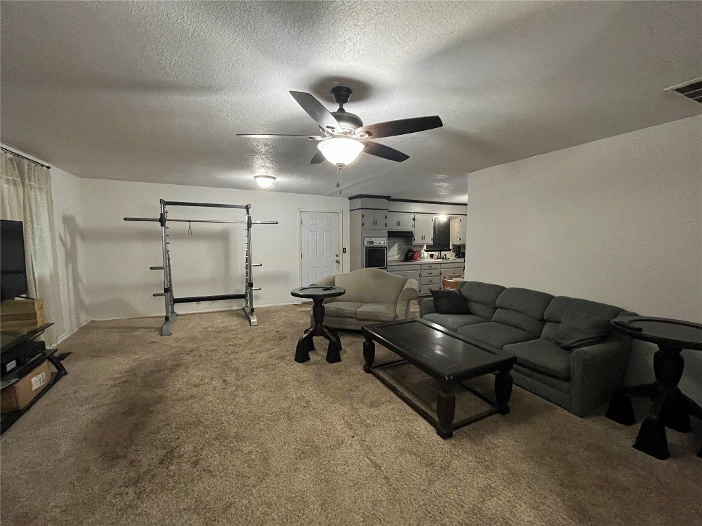 Shawnee, Oklahoma 74804, United States, 2 Bedrooms Bedrooms, ,2 BathroomsBathrooms,Residential,Active,53957