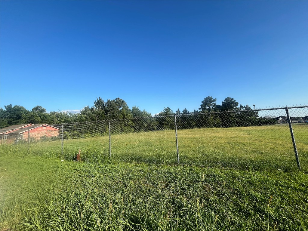 Shawnee, Oklahoma 74804, United States, 2 Bedrooms Bedrooms, ,2 BathroomsBathrooms,Residential,Active,53957