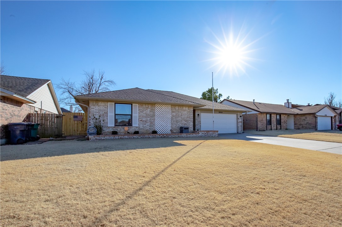 Photo 1 of 29 — 10024 Fairfax Terrace, Yukon, OK 73099