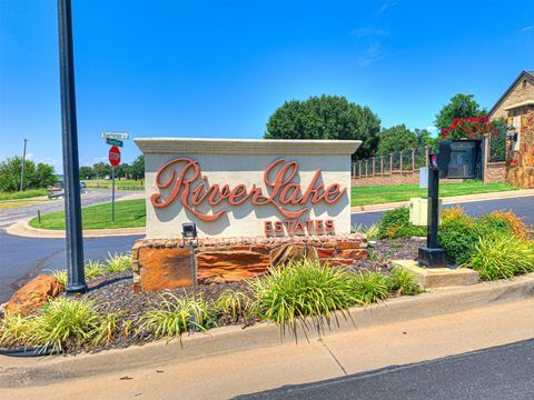 Photo of 2312 Overholser Court, Oklahoma City, OK 73127 (MLS # 1180174)