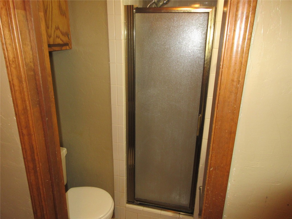 Tecumseh, Oklahoma 74873, United States, 3 Bedrooms Bedrooms, ,2 BathroomsBathrooms,Residential,Pending,35488