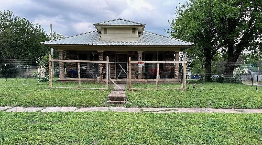 Listing image 1