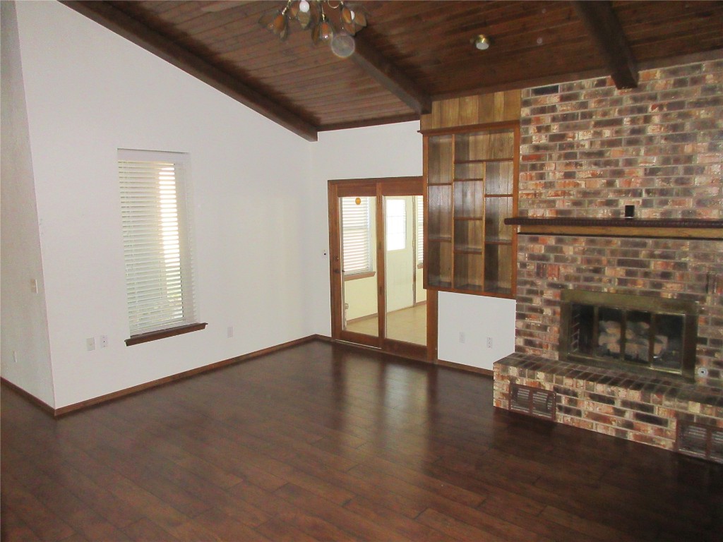 Seminole, Oklahoma 74868, United States, 3 Bedrooms Bedrooms, ,2 BathroomsBathrooms,Residential,Pending,44814
