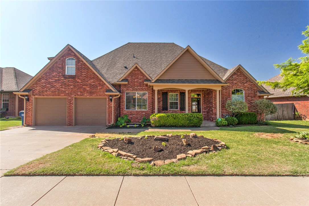 Photo 1 of 36 — 312 E Charlotte Terrace, Mustang, OK 73064