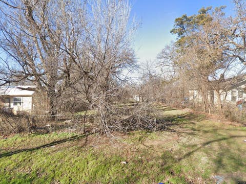Photo of 821 SE 19th Street, Oklahoma City, OK 73129 (MLS # 1178243)