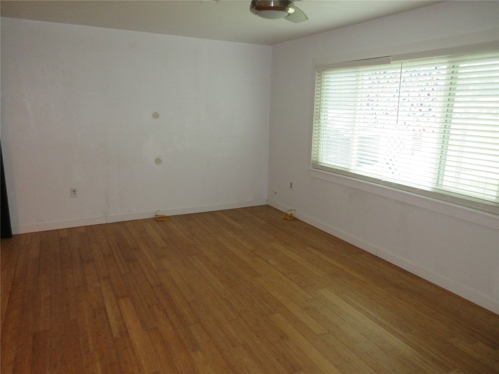 Tecumseh, Oklahoma 74873, United States, 3 Bedrooms Bedrooms, ,2 BathroomsBathrooms,Residential,Active,164160