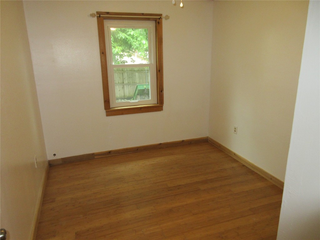 Tecumseh, Oklahoma 74873, United States, 3 Bedrooms Bedrooms, ,2 BathroomsBathrooms,Residential,Active,164160