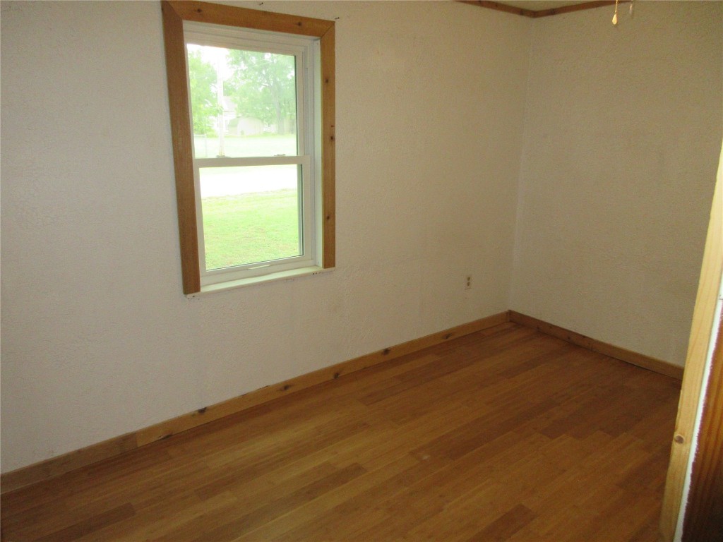 Tecumseh, Oklahoma 74873, United States, 3 Bedrooms Bedrooms, ,2 BathroomsBathrooms,Residential,Active,164160