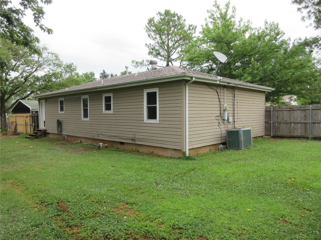 Tecumseh, Oklahoma 74873, United States, 3 Bedrooms Bedrooms, ,2 BathroomsBathrooms,Residential,Active,164160