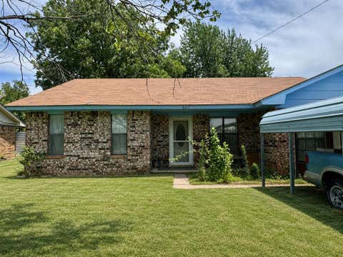 Photo of 607 SE 4th Street, Anadarko, OK 73005 (MLS # 1238671)