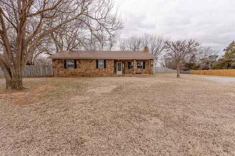 Photo of 21071 State Highway 24 Highway, Purcell, OK 73080 (MLS # 1209900)