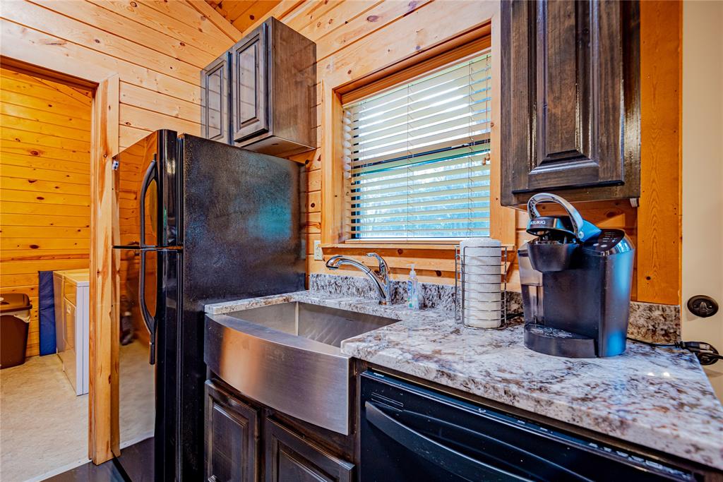Broken Bow, Oklahoma, 74728, United States, 4 Bedrooms Bedrooms, ,4 BathroomsBathrooms,Residential,Active,2015857