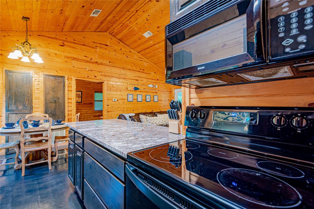 Broken Bow, Oklahoma, 74728, United States, 4 Bedrooms Bedrooms, ,4 BathroomsBathrooms,Residential,Active,2015857