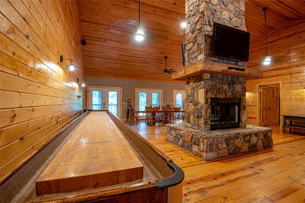 Broken Bow, Oklahoma, 74728, United States, 4 Bedrooms Bedrooms, ,4 BathroomsBathrooms,Residential,Active,2015857