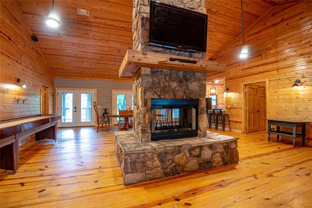 Broken Bow, Oklahoma, 74728, United States, 4 Bedrooms Bedrooms, ,4 BathroomsBathrooms,Residential,Active,2015857