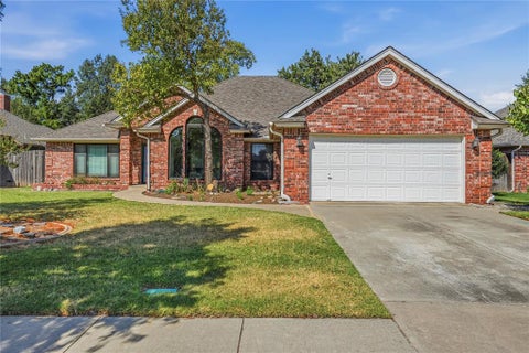 Photo of 3808 Drawbridge Lane, Norman, OK 73072 (MLS # 1247557)
