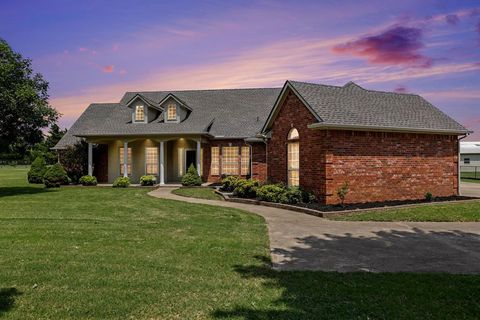 Photo of 9024 Wheatland Drive, Oklahoma City, OK 73169 (MLS # 1238458)