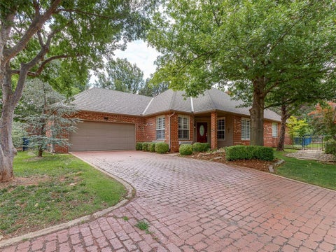 Photo of 3916 Prairie Hill Court, Edmond, OK 73003 (MLS # 1231086)