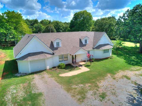 Photo of 9100 Cedar Trail, Noble, OK 73068 (MLS # 1237256)