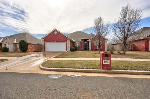 Photo of 11016 NW 104th Terrace, Yukon, OK 73099 (MLS # 1246020)