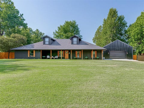 Photo of 540 E Suera Terrace, Mustang, OK 73064 (MLS # 1238348)